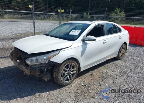 2021 Kia Forte Ex z USA, uszkodzony, nr VIN 3KPF54ADXME403484